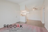 Building Photo - ~1 Month FREE~ SENIOR COMMUNITY 55+ Lovely...