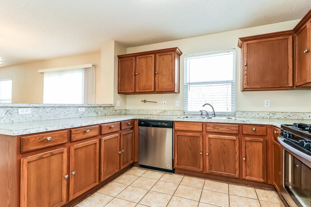 Building Photo - 7606 Tin Cup Dr