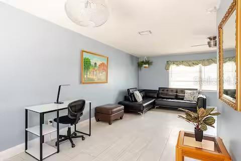 Building Photo - 2604 Campus Hill Dr