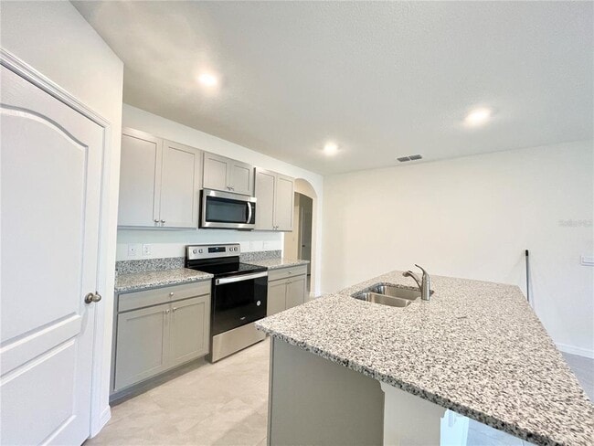 Building Photo - 5610 Galloping Dr
