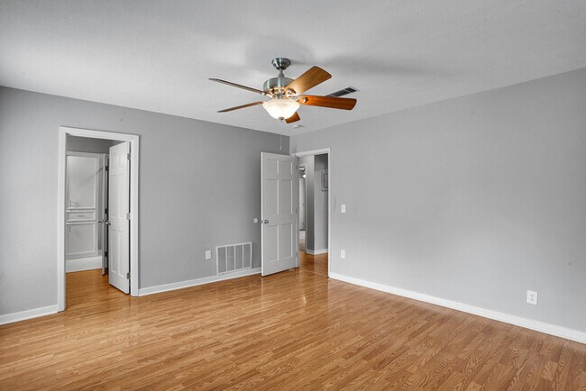 Building Photo - Beautiful Home for Lease!