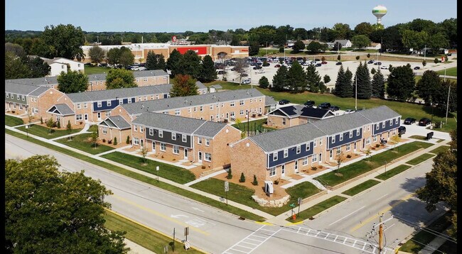 Building Photo - Orchard Ridge