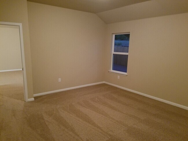 Building Photo - 5905 Montrelia Dr