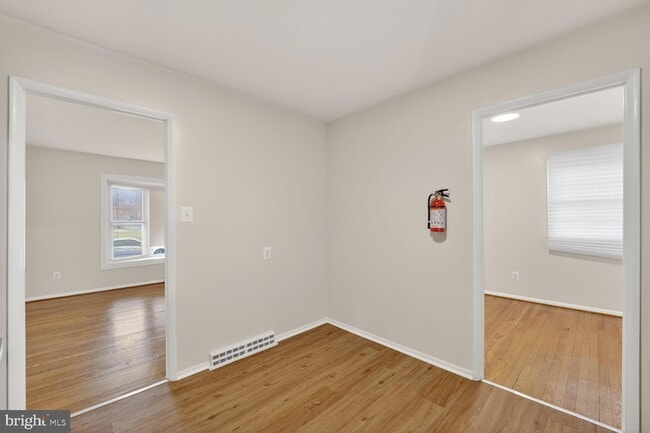 Building Photo - 5421 Henderson Way