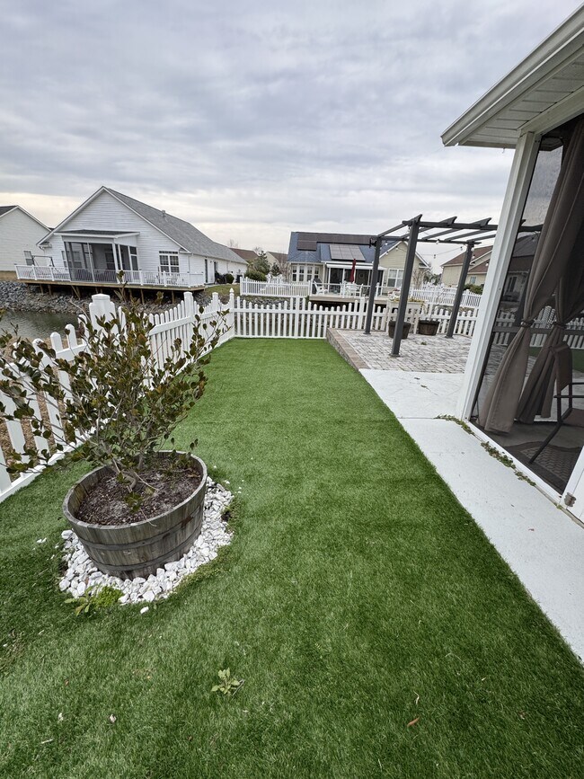 Building Photo - 2016 Saltwater St