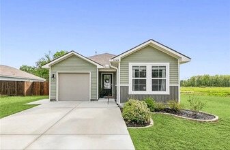 Building Photo - 33368 Hyacinth St