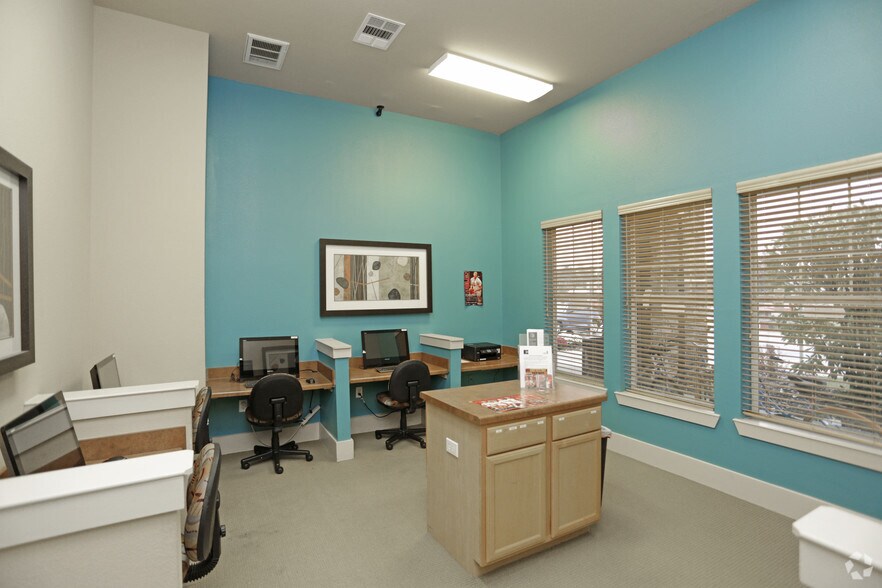 Diamond Club Apartments 502 S Main St Warrensburg MO 64093