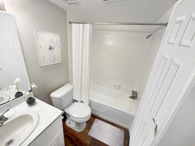 Primary Photo - 6259 Westheimer Rd