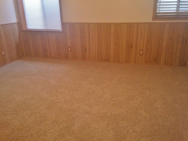 Building Photo - 4205 Hunting Meadows Cir