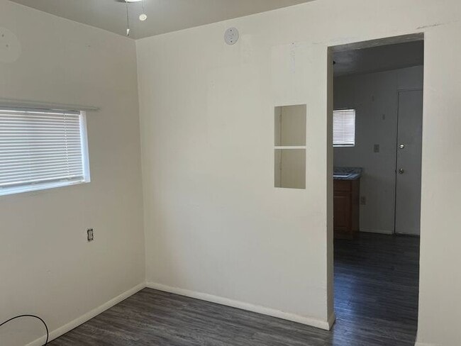 Building Photo - Stand alone Studio