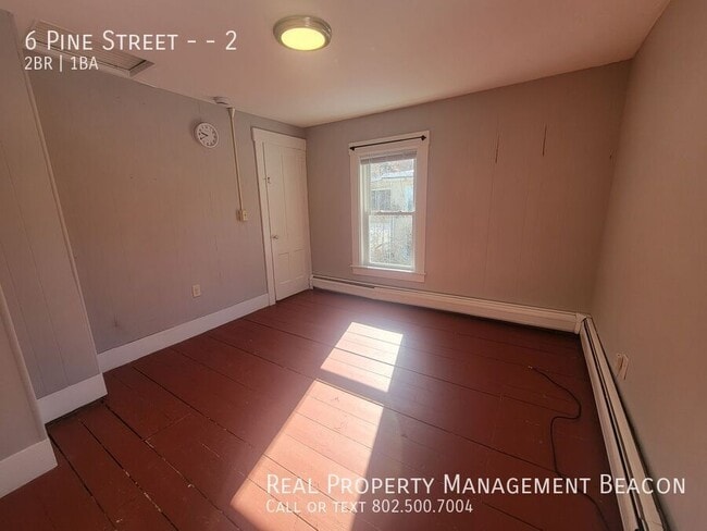 Building Photo - 6 Pine St