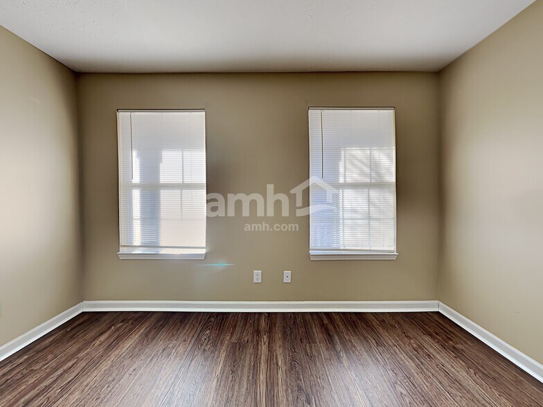 Building Photo - 2521 Monarchy Ln