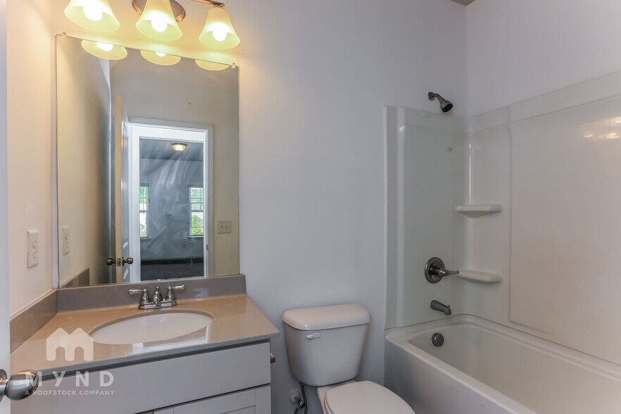 Building Photo - 1582 Ribbon Mill Ln