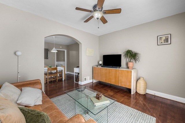 Building Photo - 6251 Odell St