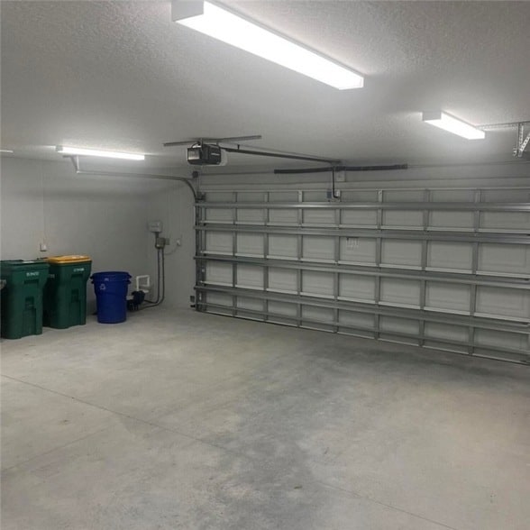 Building Photo - 5845 Garretts Rd