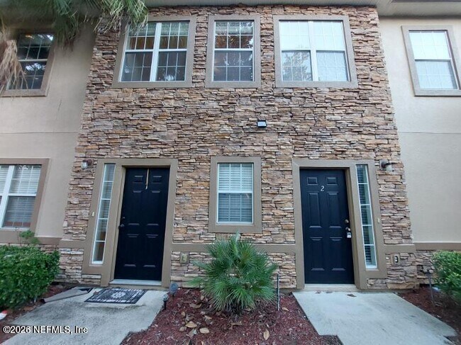 Building Photo - 7151 Deerfoot Cir