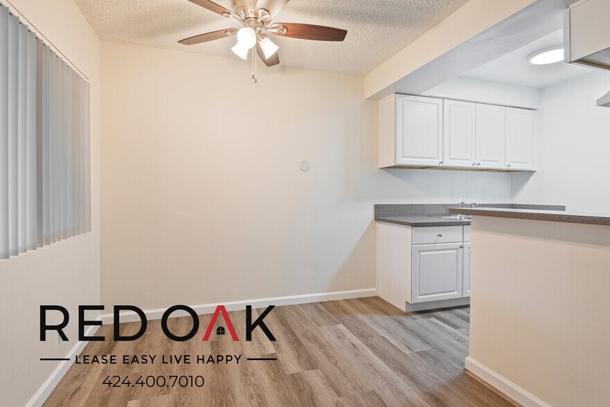 Building Photo - 1321 S Greenwood Ave