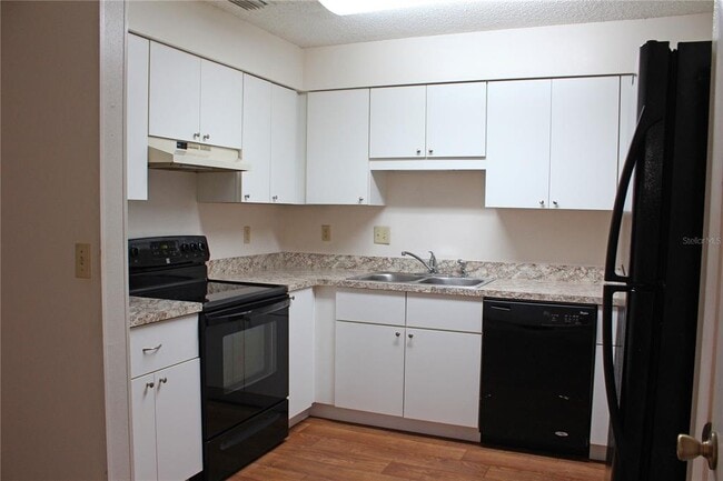 Building Photo - 252 Granite Dr