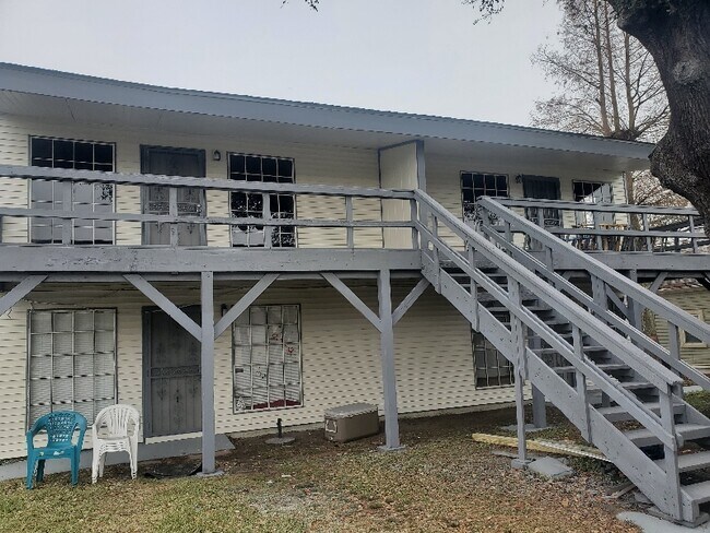 Primary Photo - 8002 Trapier Ave