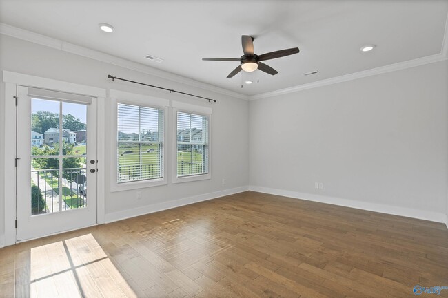 Building Photo - 126 Iberville St