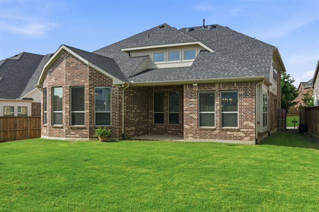 Building Photo - 7452 Reverchon Dr