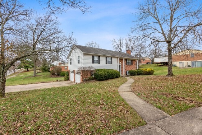 Building Photo - WESTWOOD - Spacious 3 bed 2.5 ba 2 car garage