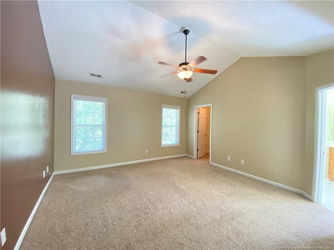 Building Photo - 1058 Carolina Way