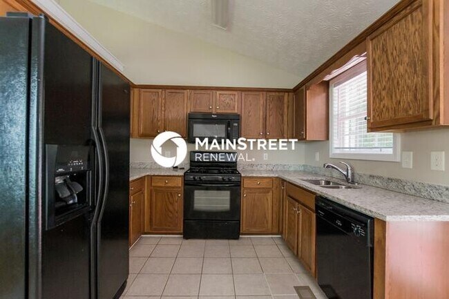 Building Photo - 3 Bedroom Pet-Friendly Home in Dallas, GA with Main Street Renewal