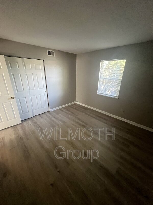 Building Photo - 1320 Millerwood Dr