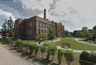 Building Photo - 6900 Harvard Ave