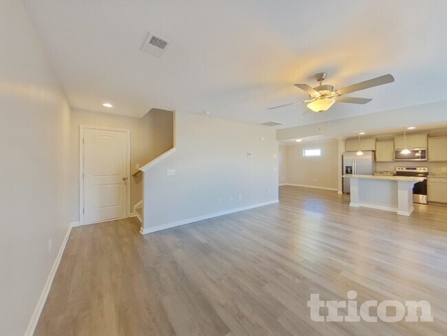 Building Photo - 214 Pilcher Dr