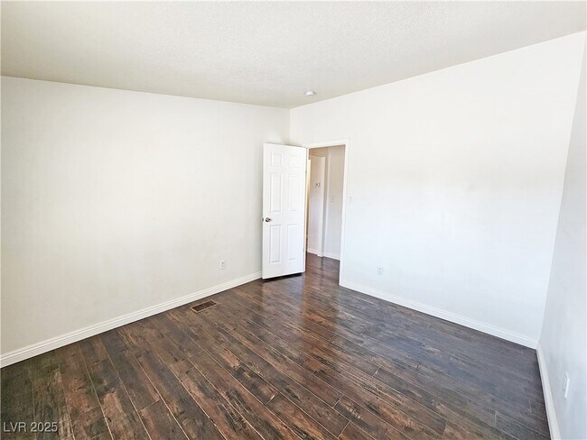 Building Photo - 1270 Landmark Ave