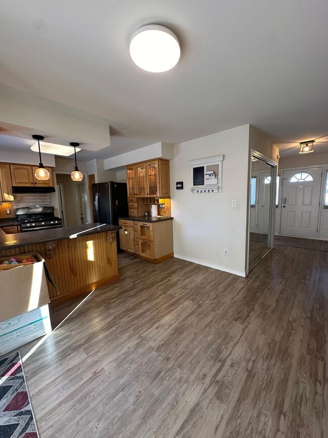 Building Photo - 2184 Cumberland Dr