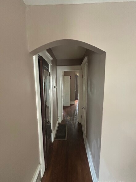 Building Photo - 4627 Maffitt Ave