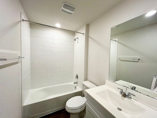 Building Photo - New 4 Bd 2 Ba Home Available for Move In!
