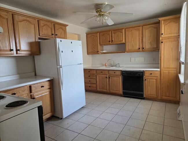 Building Photo - 406 N 23rd St