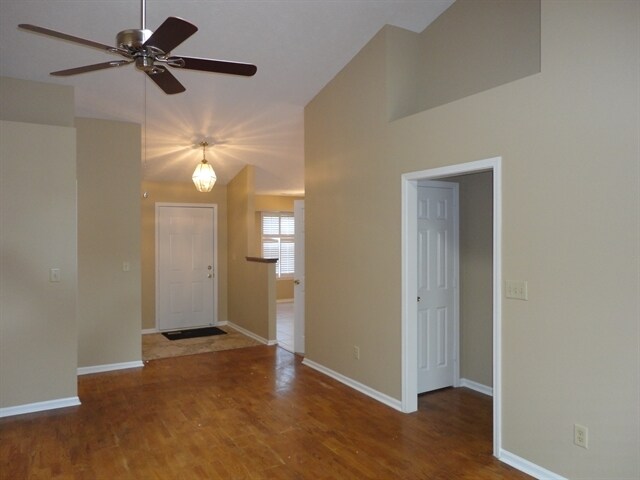 Building Photo - 7641 Blackthorn Ct