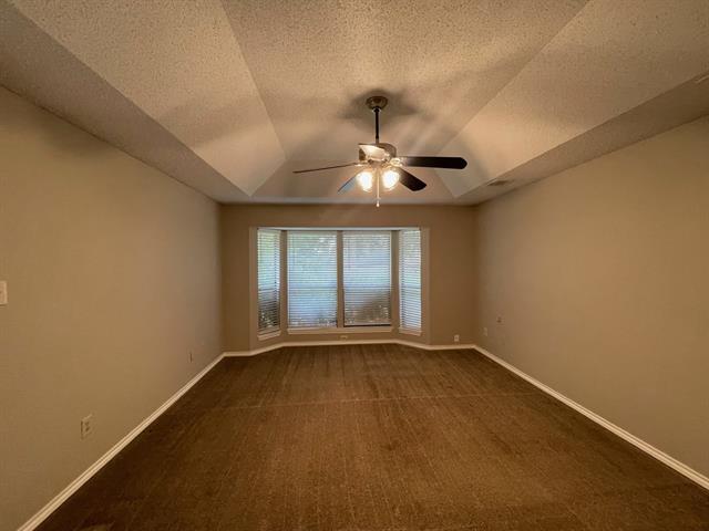 Building Photo - 6109 Kingswood Dr