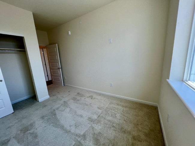 Building Photo - 3865 Presidio Point