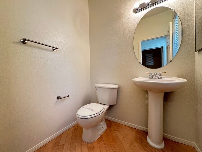 Building Photo - MADISON PLACE AT SUMMERLIN