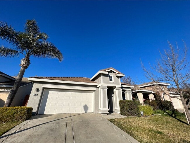 Primary Photo - 1841 Zurlo Way