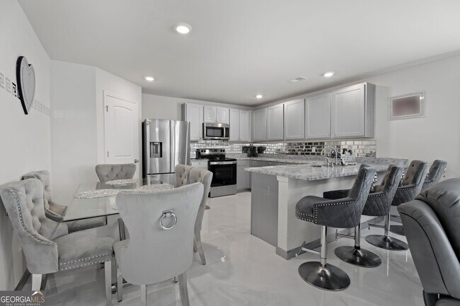 Building Photo - 321 Kirt's Ridge