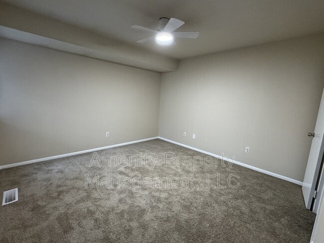 Building Photo - 704 Ninebark Ct