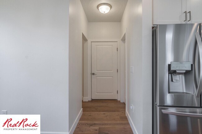 Building Photo - 5524 S Ochre Ln