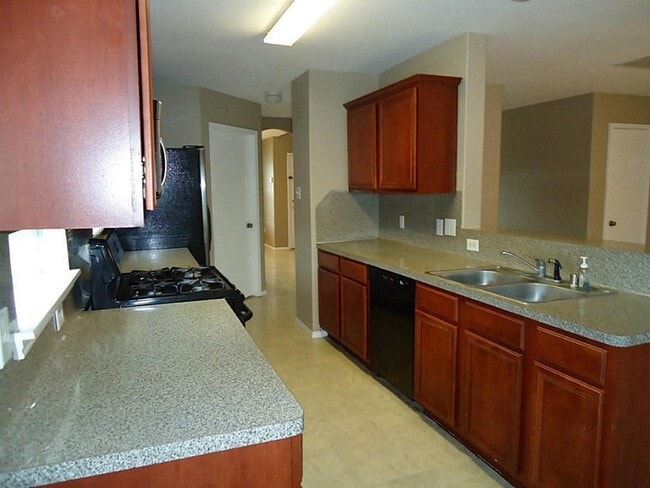 Building Photo - 11047 KNOBBLEY Oak Ct