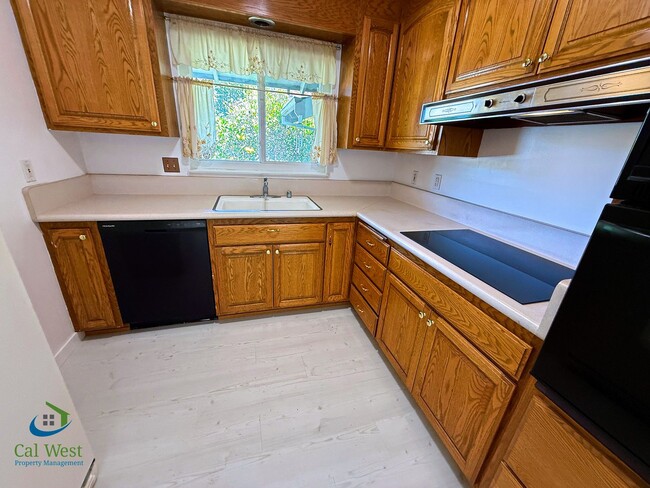 Building Photo - 3174 Colfax Ct