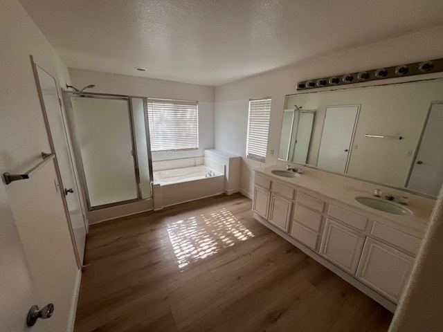 mater bathroom, double vanity - 4333 Morgan Creek Way