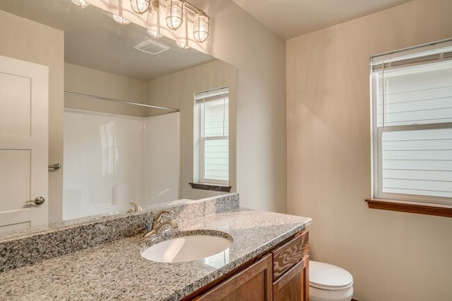 Building Photo - Fantastic 3-Bed, 2.5 Bath with 2-car garage!