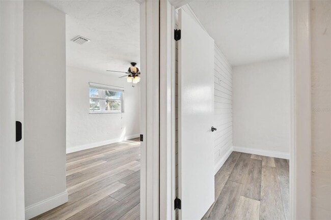 Building Photo - 4328 40th St S