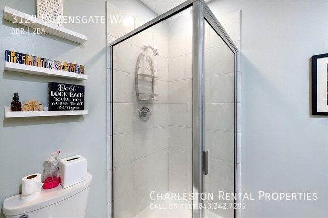 Building Photo - 3120 Queensgate Way